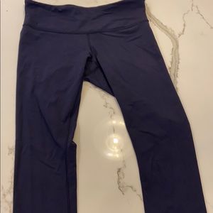 Lululemon Capri leggings size 8 navy